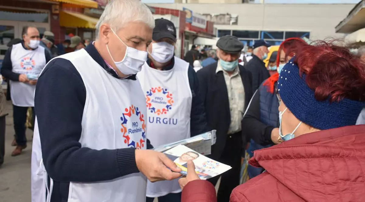 Fostul primar din Giurgiu, obligat să-i plătească daune unei vânzătoare de ceaune. I-a refuzat o cerere zicând că „nu facem țigănie”