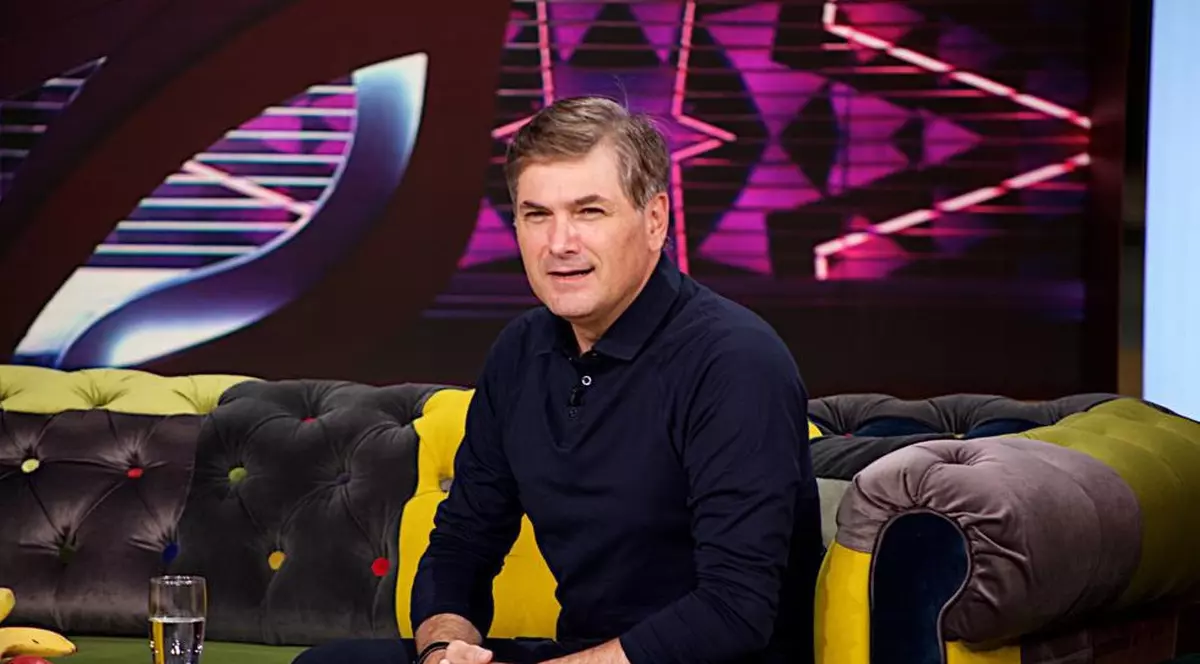 Mircea Radu a împlinit 52 de ani. Cum s-a aniversat prezentatorul TV. “Au fost excese. Duble excese”