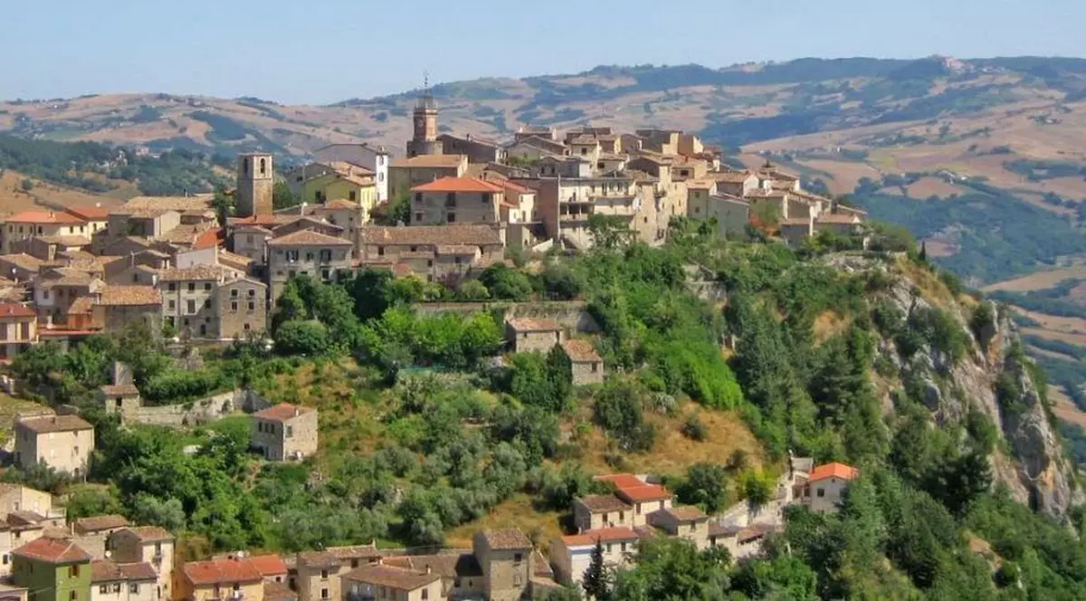 Castropignano sursa foto: Amboslo.esteri
