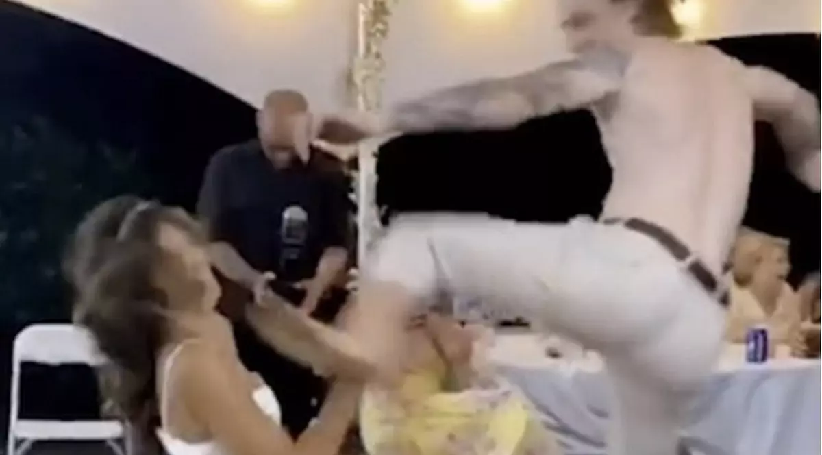 VIDEO | Adam Gaudette și-a stricat propria nuntă. Jucătorul de hochei și-a lovit mireasa cu piciorul peste fața, în timpul unui dans lasciv