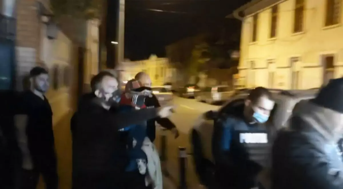 VIDEO | Bătaie la Craiova, după ce Adrian Mititelu a fost condamnat la închisoare