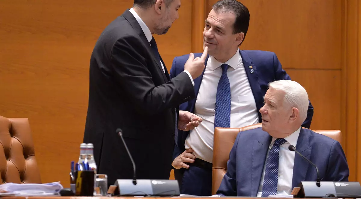 Avertismentul lui Ciolacu pentru Orban: “Ceasul ticăie! Ne îndreptăm spre un dezastru sanitar!”