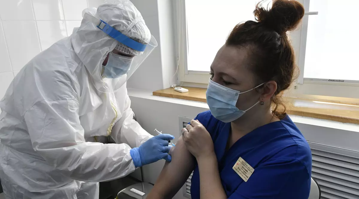 Medic: „Va fi foarte greu să diferențiem gripa de COVID-19. O combinație între cele două boli ar putea fi dramatică pentru copilași”
