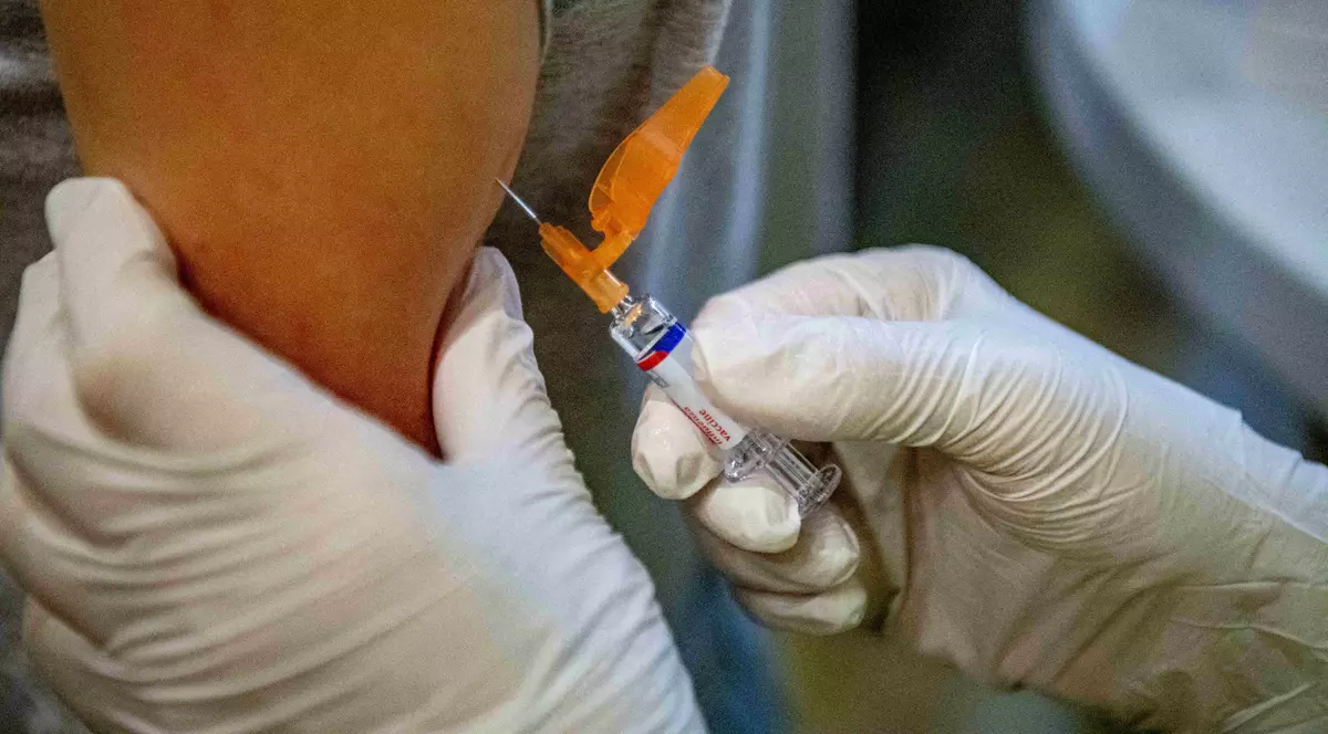 Prim-ministrul Spaniei anunță că țara va începe vaccinarea anti-COVID-19 în ianuarie