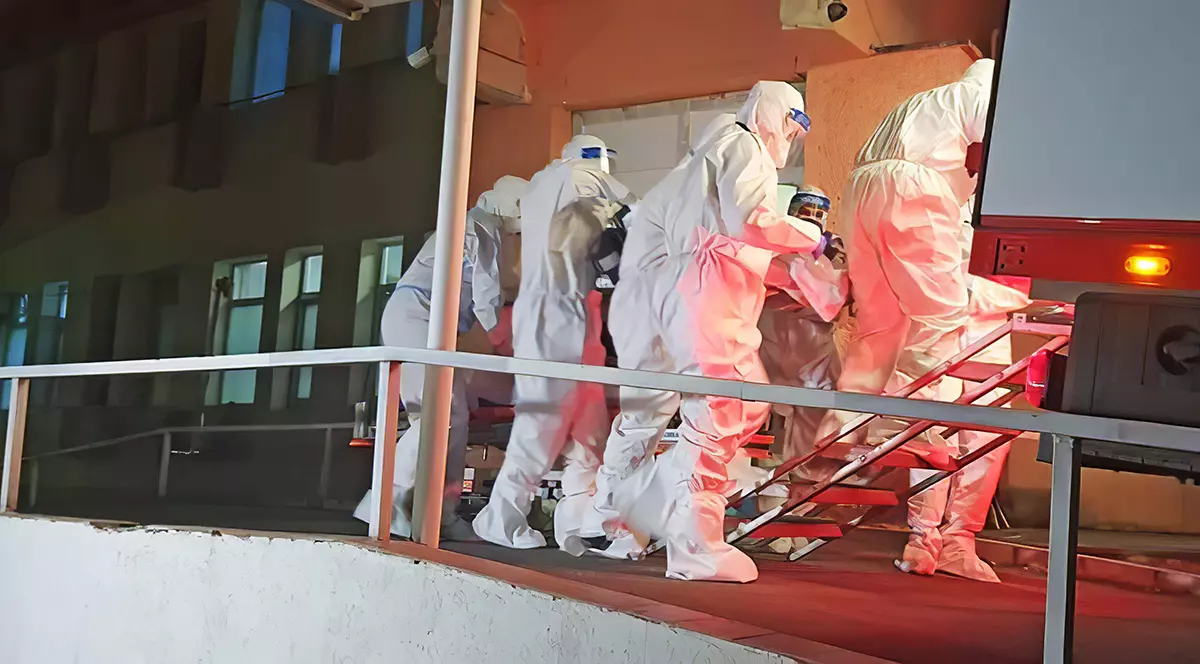 Încă un supraviețuitor al incendiului de la Piatra Neamț a murit. Un singur pacient se mai află în viață