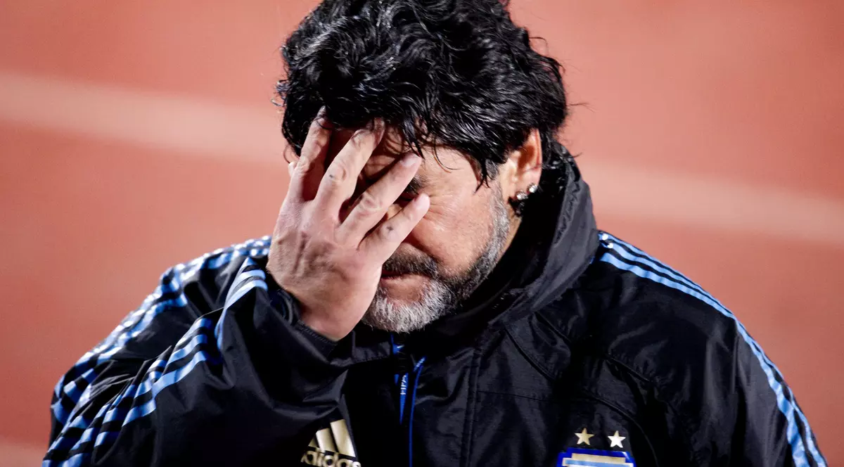 Românul care l-a spulberat pe Maradona. I-a dat cinci goluri, iar Diego era uluit: „Tu cine ești, de unde vii? Grande, ai fost mare!”