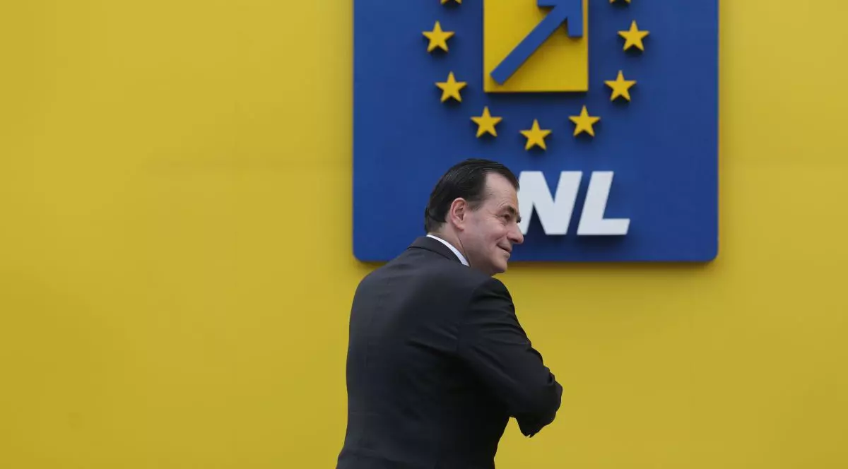 În seara restricțiilor, PNL a anulat evenimentul de la miezul nopții care urma să marcheze începutul campaniei electorale!