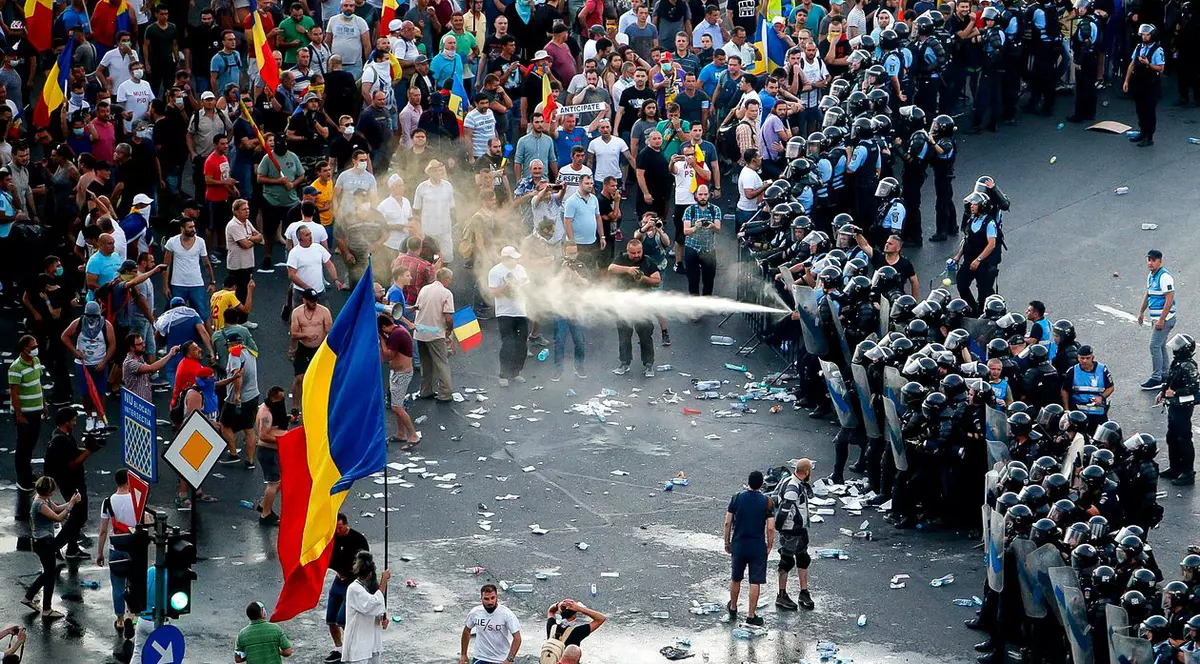 Tribunalul a amânat până pe 22 ianuarie solicitarea DIICOT de redeschidere a anchetei împotriva foştilor şefi ai Jandarmeriei în „dosarul 10 august”