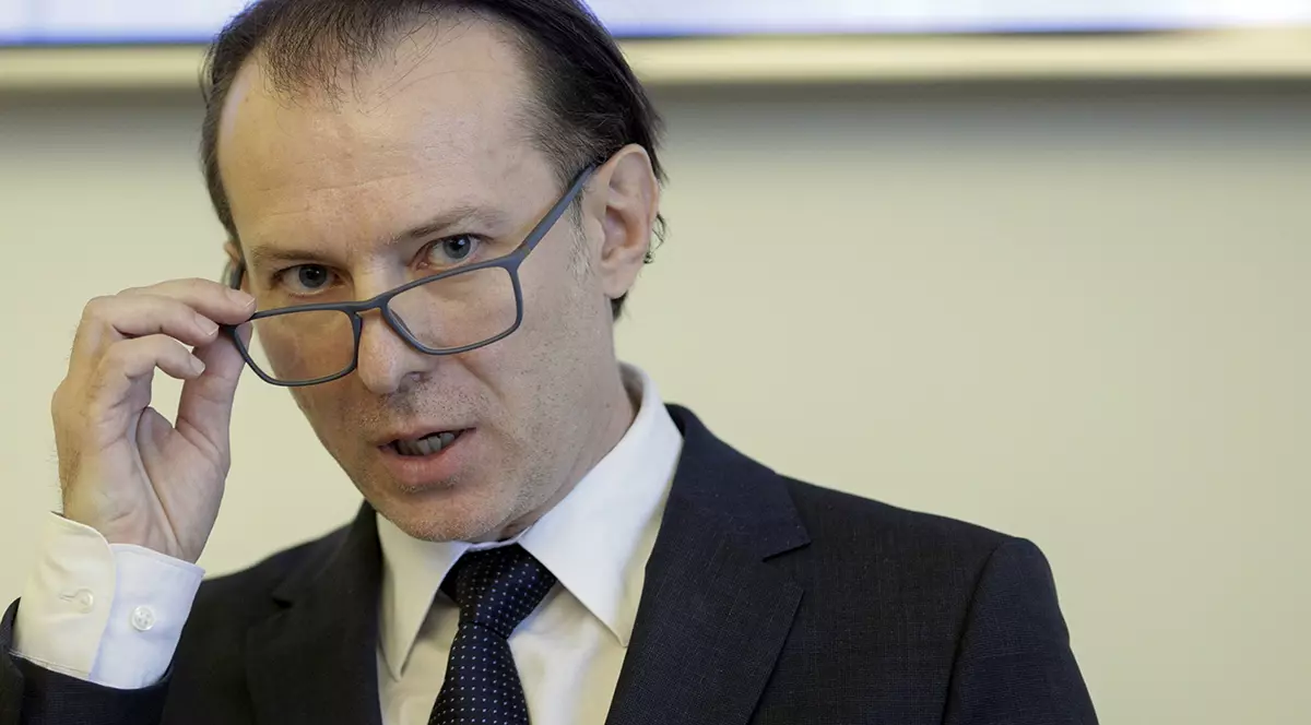 Suntem conduși de niște putiniști. Ministrul de finanțe Cîțu e primul dintre ei
