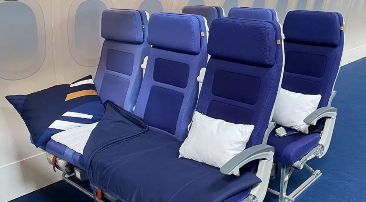 Trei scaune, pentru un singur pasager. Noul serviciu testat de Lufthansa pentru cursele lungi