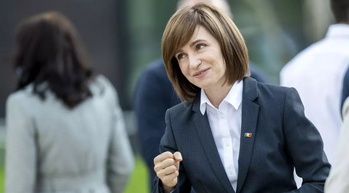 Alegeri Republica Moldova |   Rezultate parțiale oficiale: Maia Sandu câștigă detașat în fața lui Igor Dodon. Candidata pro-europeană s-a impus clar și în Chișinău