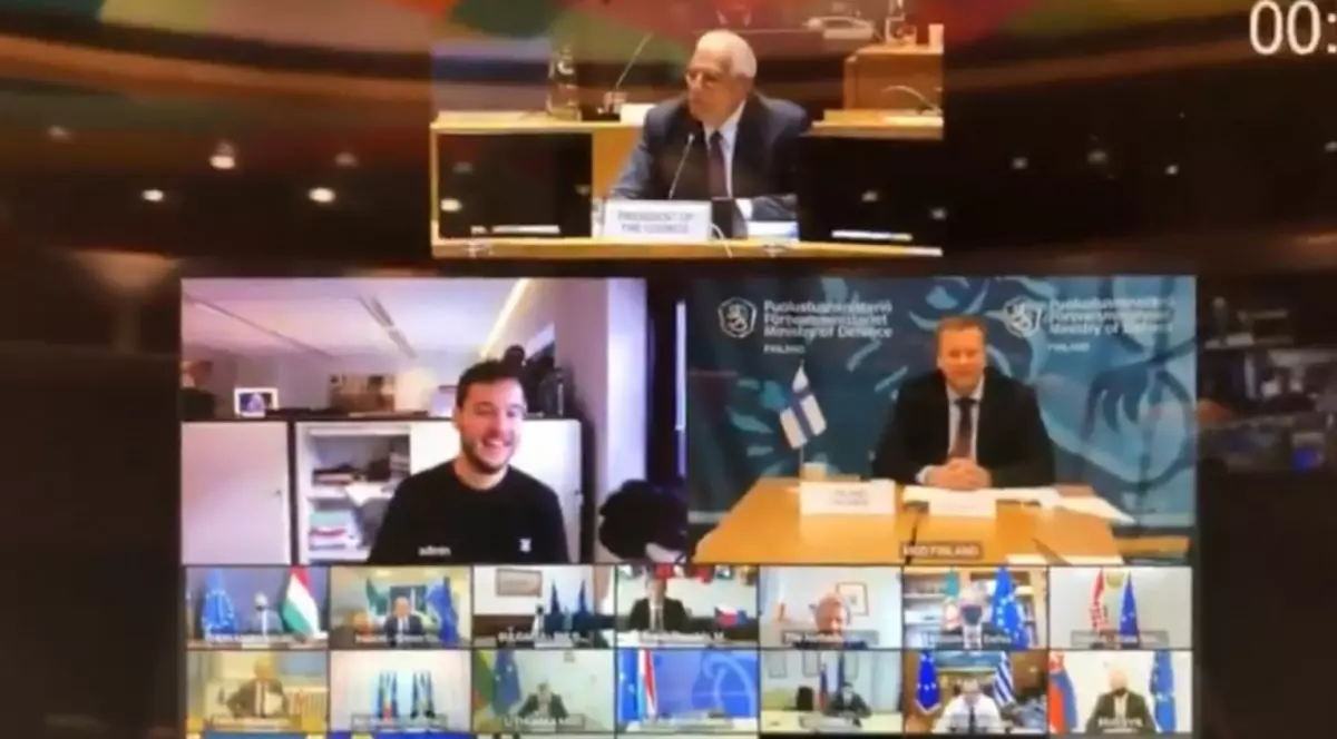 VIDEO | Un jurnalist olandez a intrat într-o videoconferință a miniștrilor Apărării din UE. ”Știți că intrați într-o conferință secretă?”