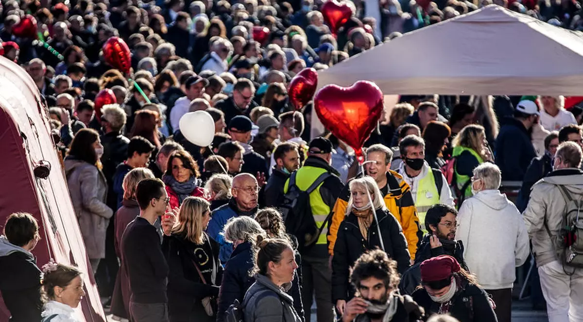 Peste 20.000 de oameni, la protestul de la Leipzig împotriva măsurilor de restricție din Germania. Aproape nimeni nu a purtat mască de protecție