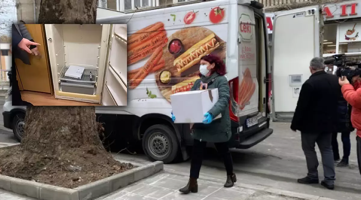 Vaccinurile anti-Covid, transportate la un spital din Bulgaria cu o dubă de cârnăciori și depozitate într-un frigider vechi de 30 de ani