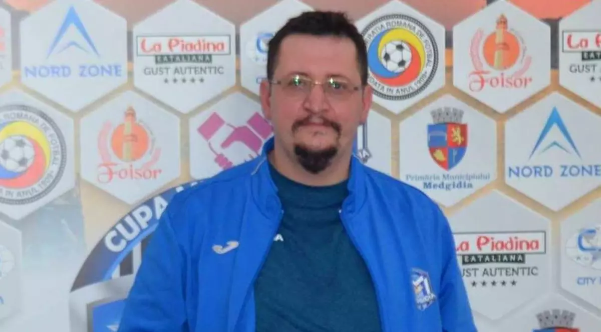 Antrenorul de volei din Medgidia care și-a hărțuit elevele mai mulți ani, trimis în judecată pentru pornografie infantilă și șantaj