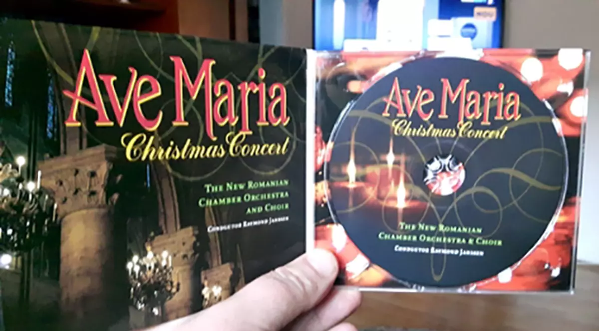 Directorul Filarmonicii din Timișoara, audiat de poliție în dosarul de piraterie cu un CD cu melodii de Crăciun