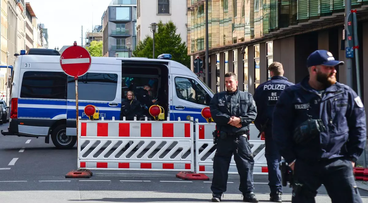 Tânără din Buzău, sechestrată în Germania, salvată de polițiști