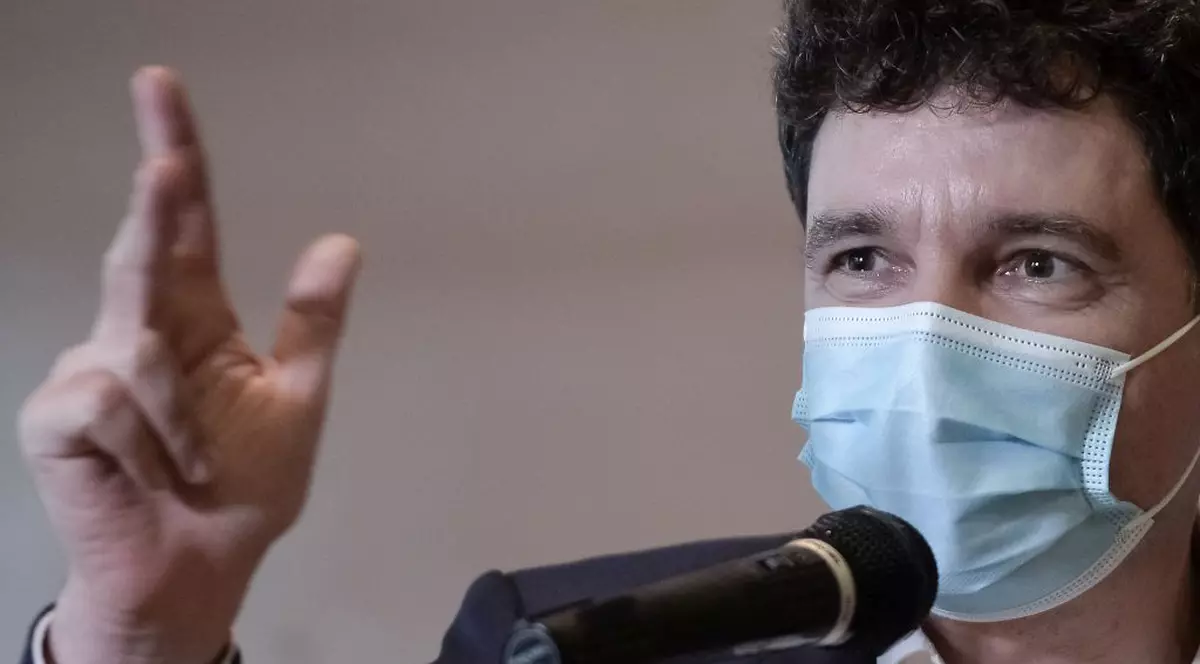 VIDEO Nicușor Dan anunță primele demiteri la PMB: nașa Gabrielei Firea, directoare în primărie, și șeful de la Administrația pentru Consolidarea Clădirilor