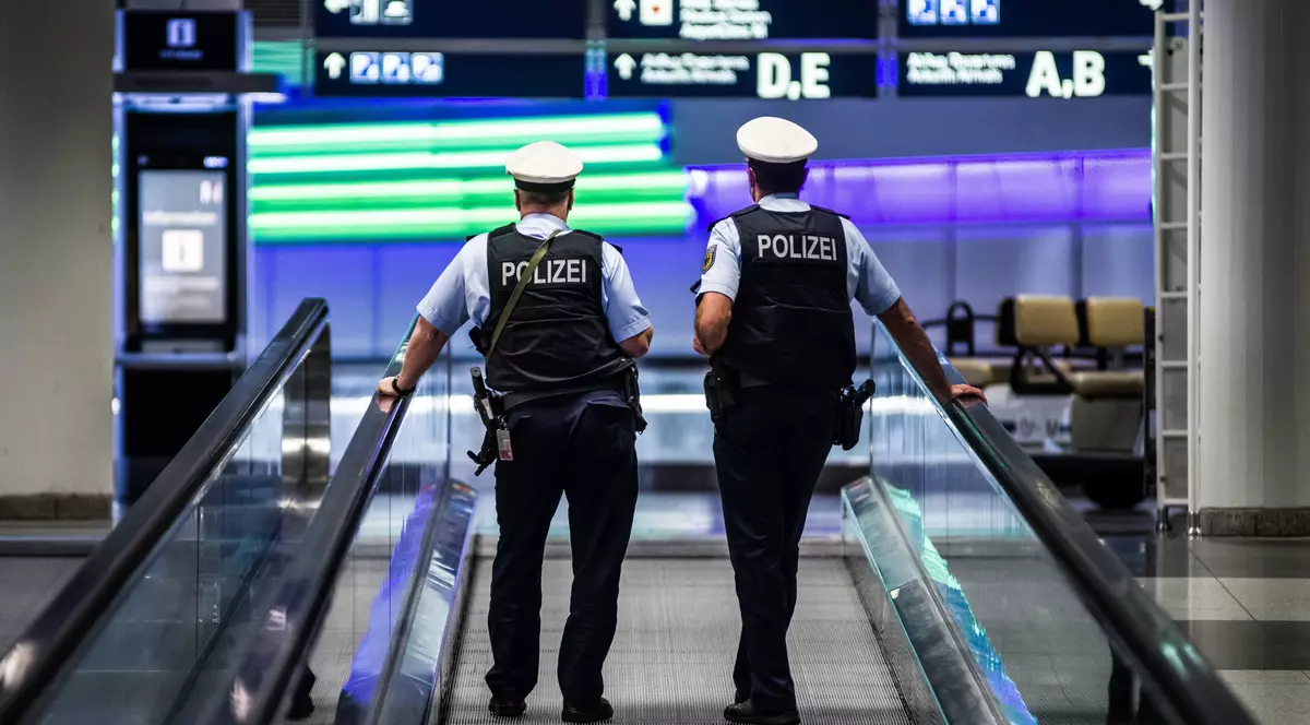 Bild: În Germania nu se va mai putea intra fără un test negativ sau un certificat de imunitate