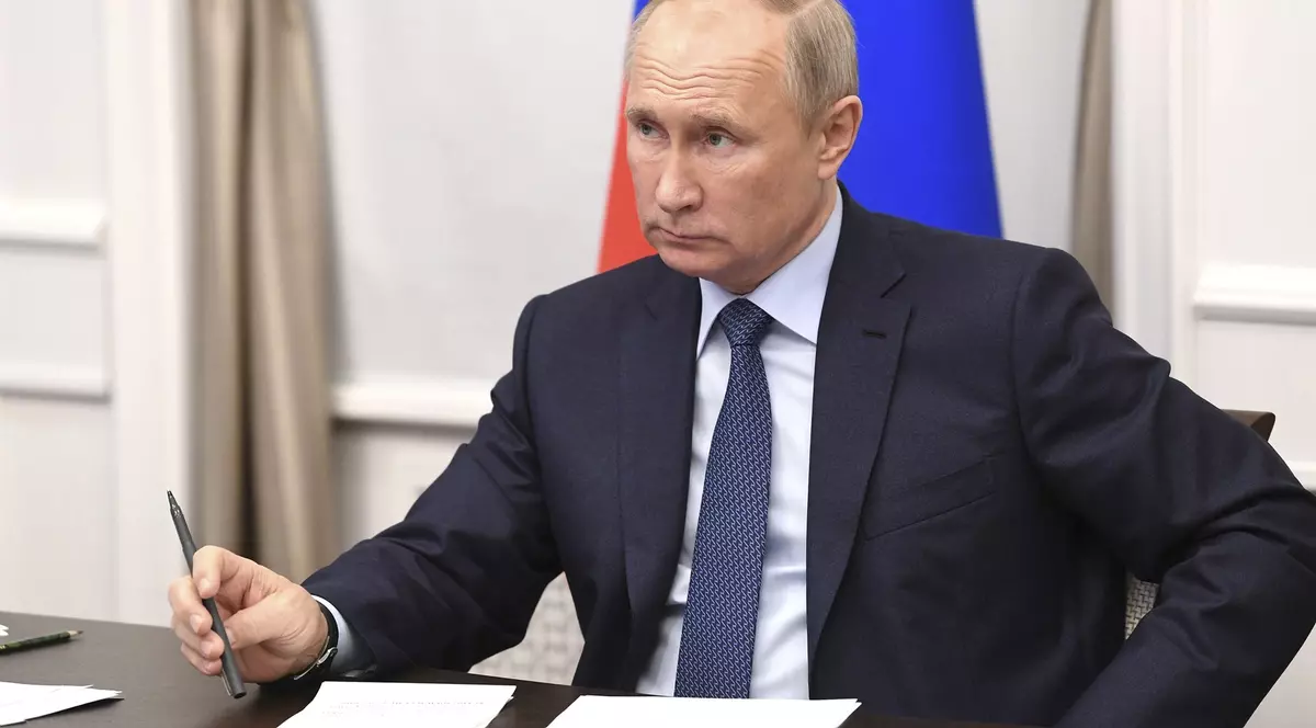 Polonia expulzează trei diplomaţi ruşi, în semn de solidaritate cu SUA