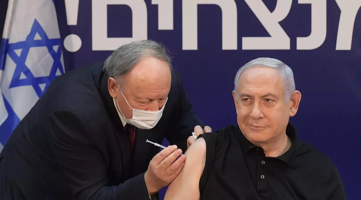 Dezvăluirile medicului român care l-a vaccinat contra COVID-19 pe Beniamin Netanyahu