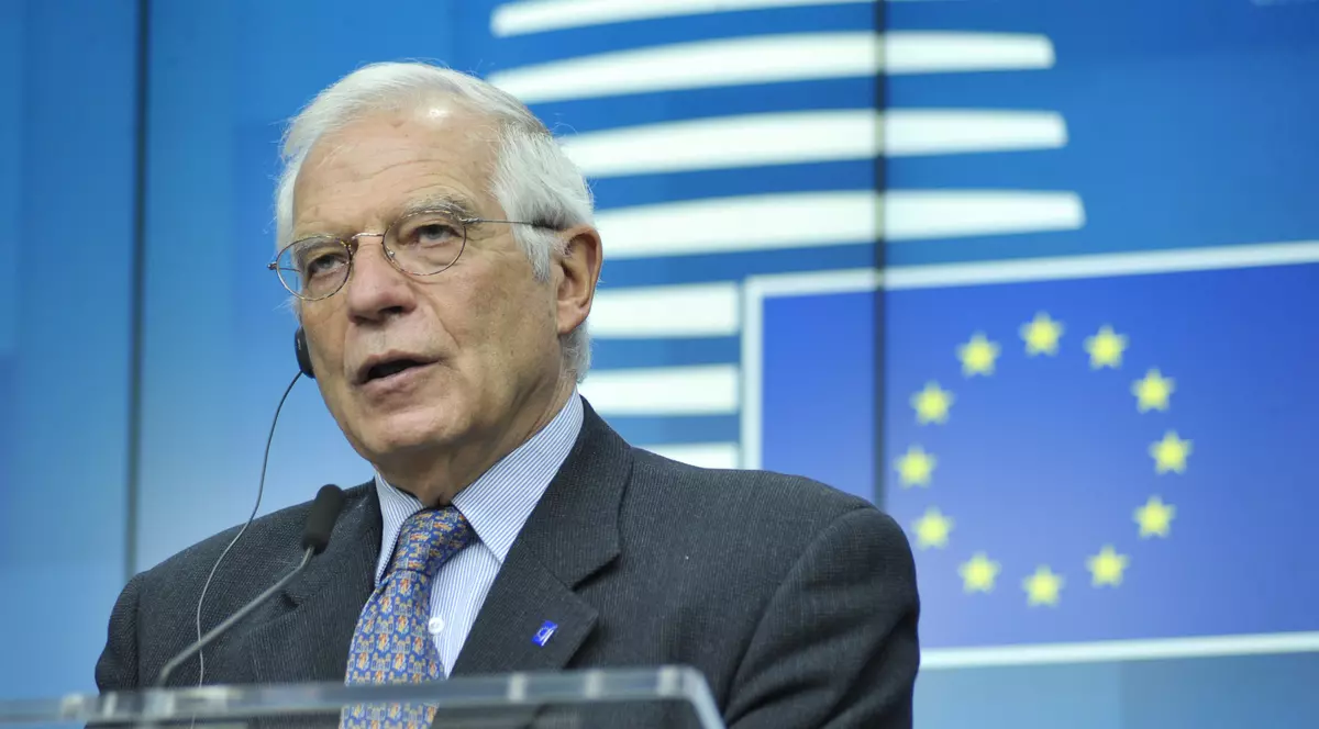 Șeful diplomației UE acuză Rusia că denigrează vaccinurile europene și americane anti-Covid în țările în care vrea să-și vândă propriul vaccin