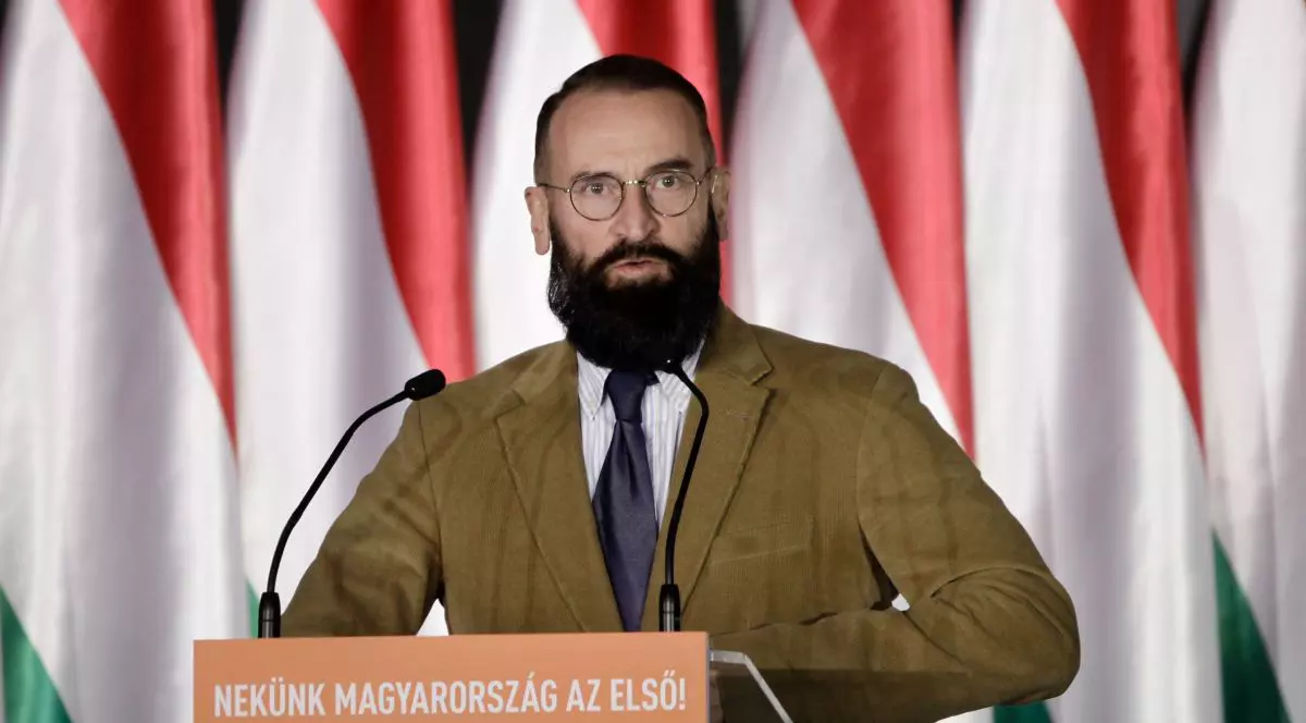 Un eurodeputat al Fidesz, partidul lui Viktor Orban, a demisionat din Parlamentul UE după ce a fost prins la o orgie sexuală la Bruxelles