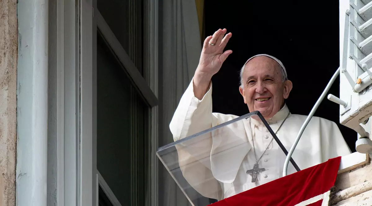 Papa Francisc: „Nu există pandemie şi nici criză care să poată stinge lumina Crăciunului”