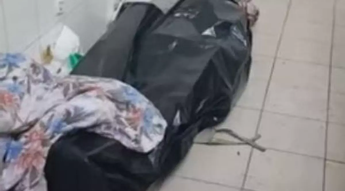 VIDEO | Imagini revoltătoare la morga spitalului din Horezu: Morți lăsați în mizerie, pe jos sau pe mese