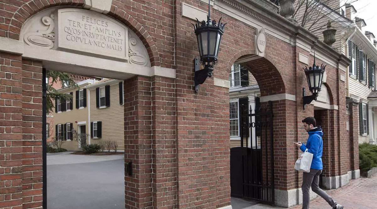 Suedia își închide liceele timp de o lună din cauza creșterii numărului de cazuri de COVID-19