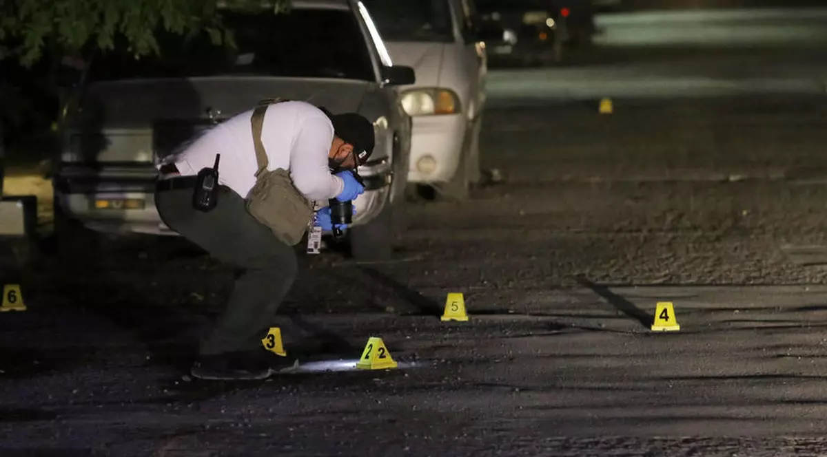 Fotoreporter mexican ucis după ce a fotografiat oameni morți de-a lungul unui drum