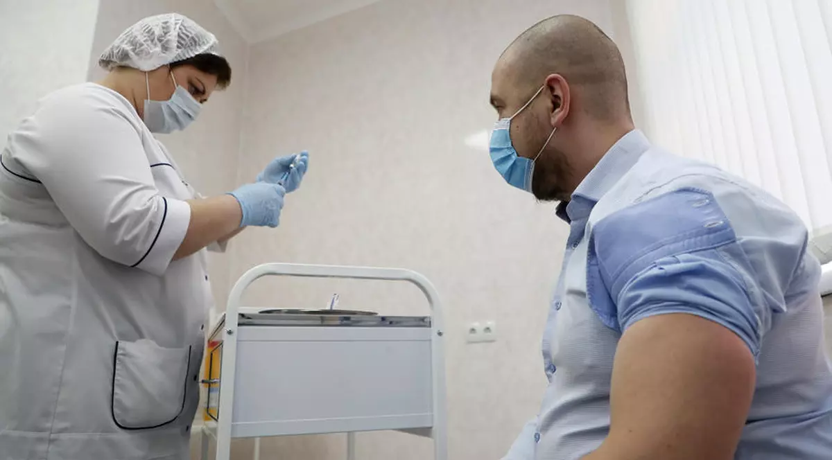 Sanofi și GSK anunță că vaccinul lor anti-COVID va întârzia. Are un răspuns imun scăzut la adulții mai în vârstă