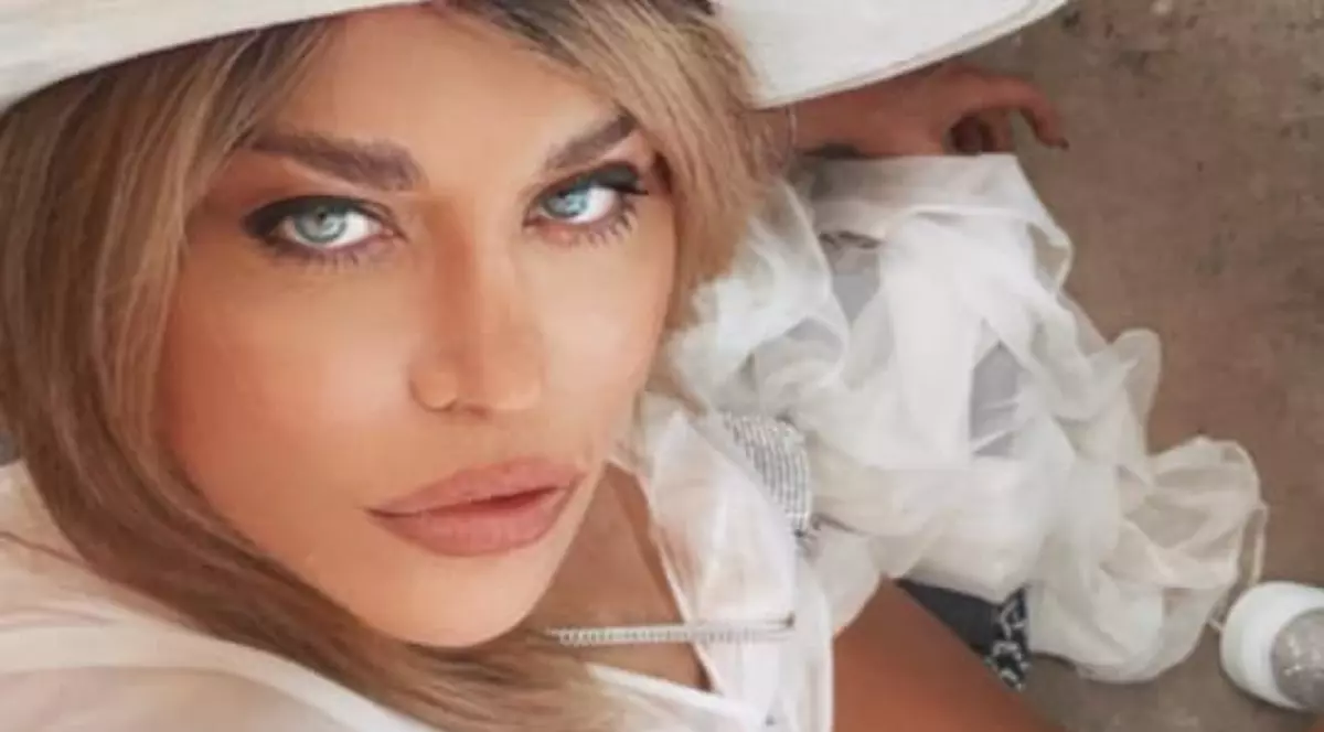 Cum a apărut îmbrăcată Loredana Groza pe balcon în plină iarnă. Ce i-au transmis imediat fanii - FOTO