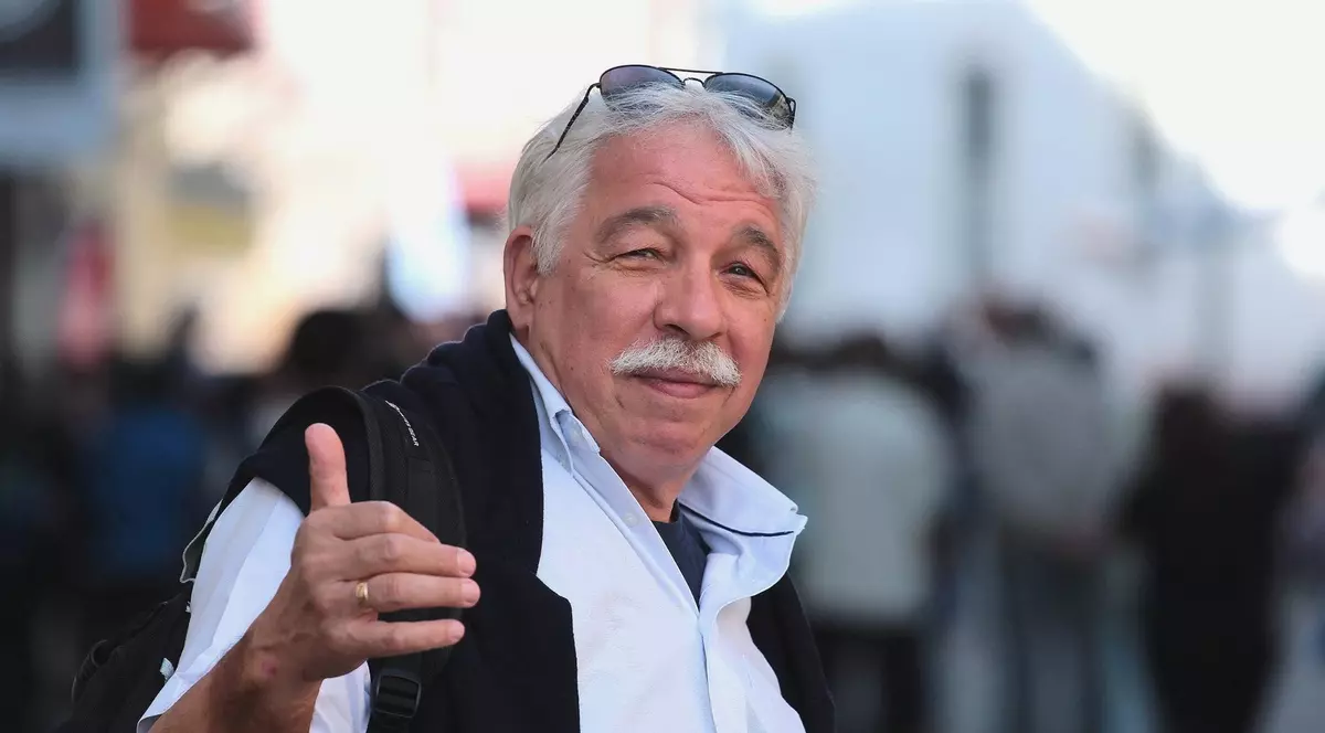 Scriitorul Florin Toma, despre cum a suferit de frig la Spitalul Matei Balș: „Caloriferele erau reci, am pus mai multe pături pe mine”