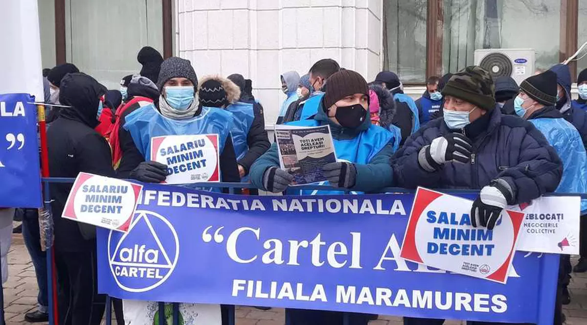 Cartel Alfa, proteste la Ministerul Finanţelor. Revendicările sindicaliştilor: ”salariu minim decent” şi ”pensii echitabile”