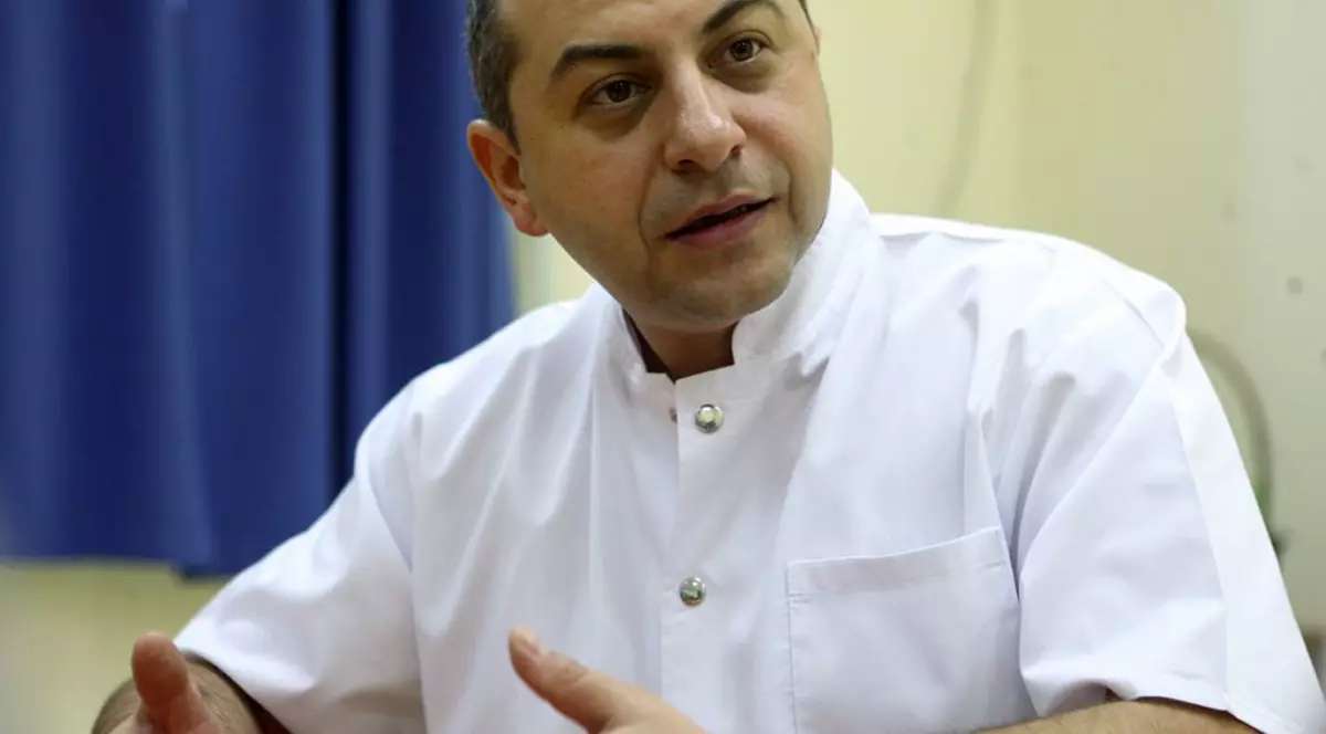 Cătălin Cîrstoiu, managerul Spitalului Universitar din Bucureşti: „La 400-500 de decese pe zi, România pierde în fiecare zi un sat”
