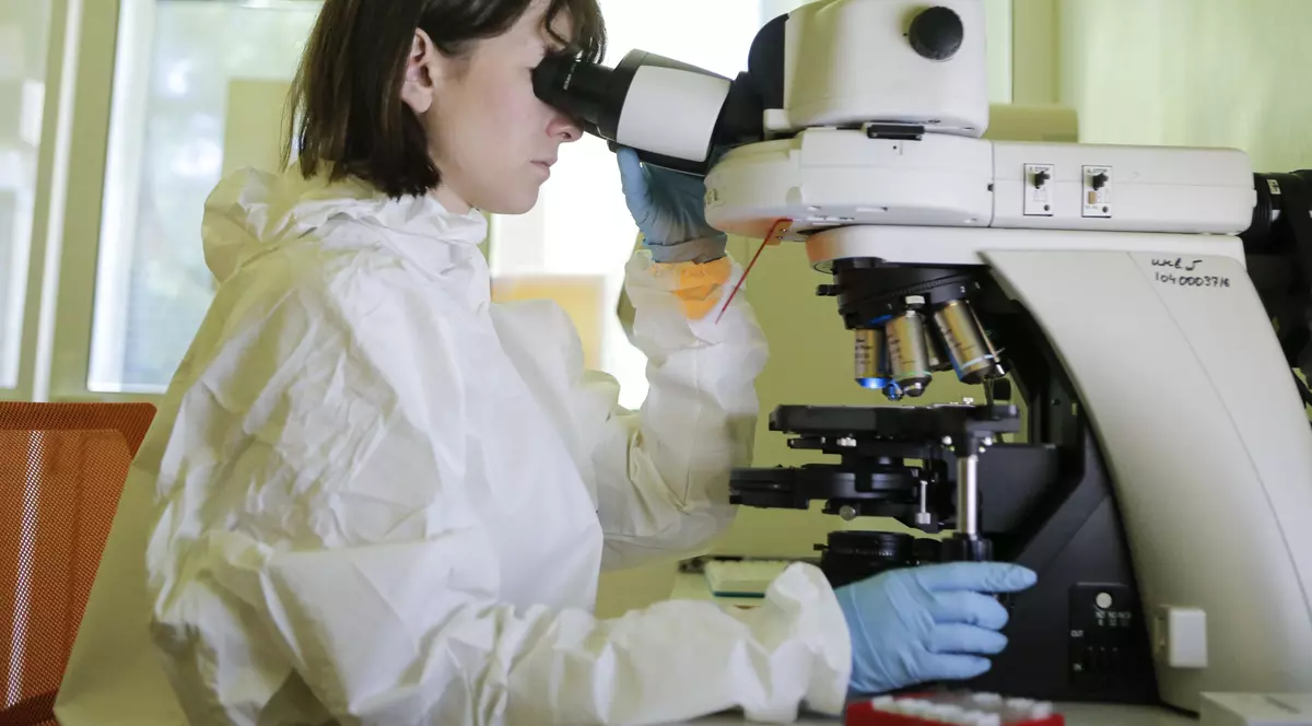 China a dezvoltat în premieră o terapie genică ce ar putea întârzia procesul de îmbătrânire