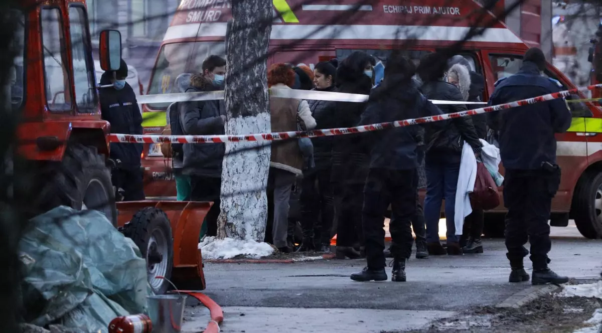 Un incendiu a izbucnit vineri dimineață la Institutul Matei Balș din București. Foto: Vlad Chirea / Libertatea