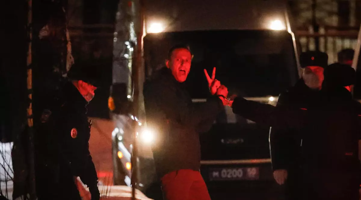 Poliţia a arestat cinci colaboratori ai lui Navalnîi, înaintea protestelor de amploare anunțate pentru sâmbătă în Rusia