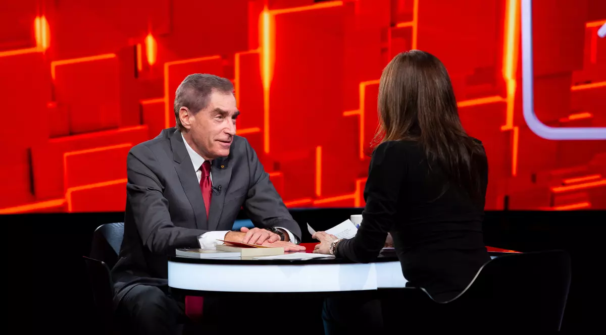 Petre Roman este invitat la „40 de întrebări cu Denise Rifai”. Politicianul dă cărțile pe față. „Ați divorțat de Mioara Roman pentru Silvia Chifiriuc?”