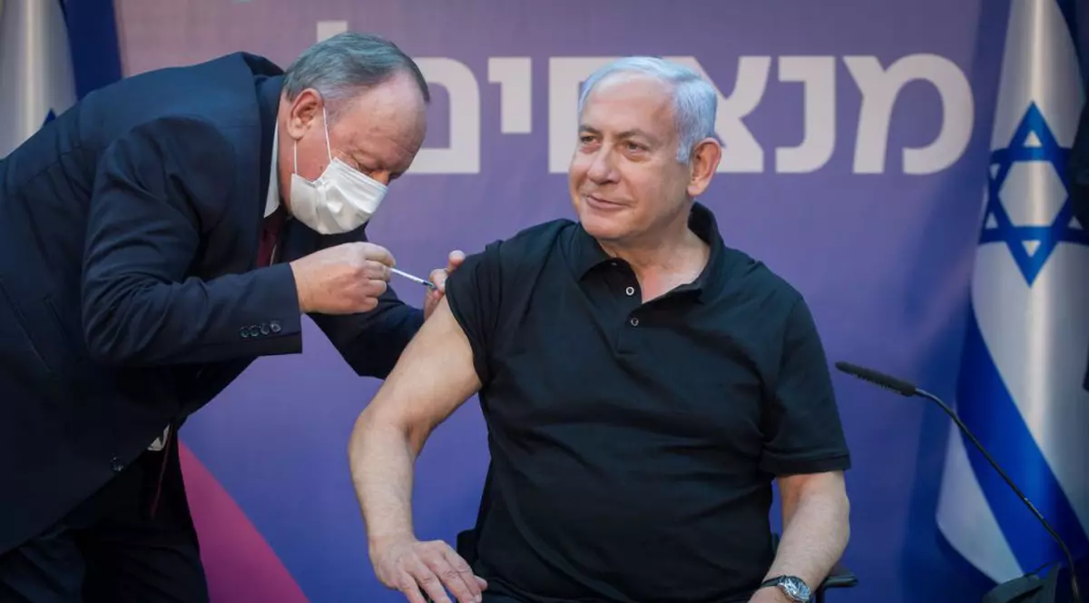 INTERVIU | Medicul lui Benjamin Netanyahu spune că Israelul vaccinează și noaptea