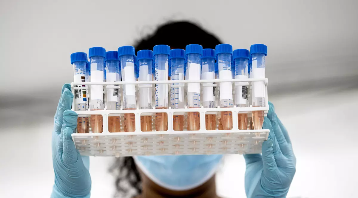 Crește îngrijorarea privind varianta indiană a COVID, depistată și în România. Experții britanici avertizează că este mai contagioasă