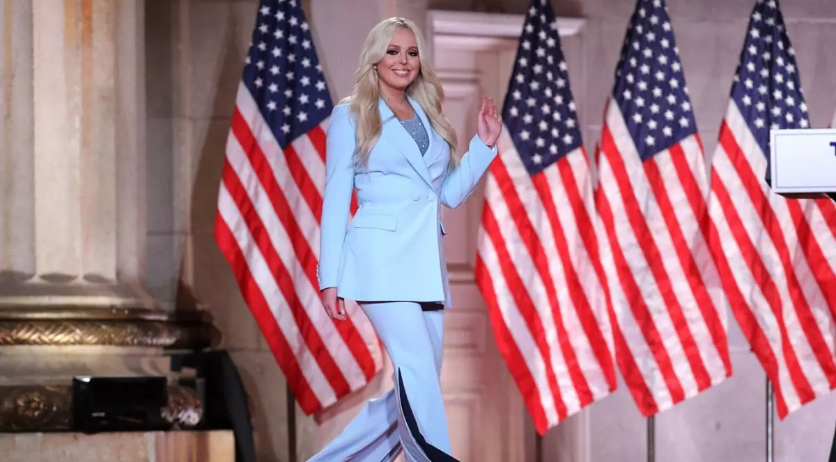 Tiffany, fata cea mică a lui Donald Trump, s-a logodit