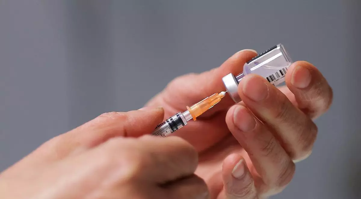 VIDEO Ministerul Sănătății, adresă greșită către DSP-uri. A cerut ca vaccinarea cadrelor medicale să fie finalizată astăzi, în loc de programarea acestora