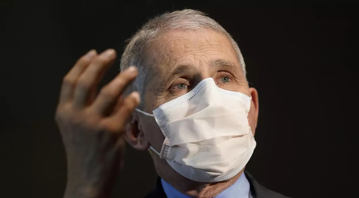 Anthony Fauci, principalul epidemiolog al Casei Albe, avertisment despre noua tulpină COVID, mai ''virulentă'', din Marea Britanie