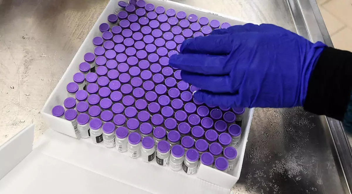 UE a încheiat un acord cu Pfizer pentru alte 300 de milioane de doze de vaccin