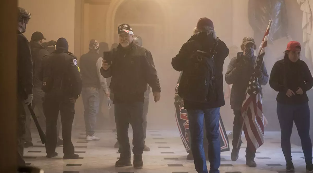 Scenele șocante din SUA, în imagini. Fotografii incredibile din Congresul american