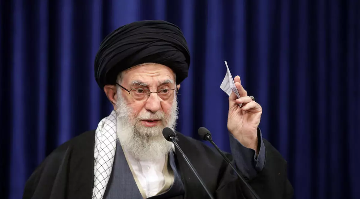 Iranul interzice vaccinurile anti-COVID fabricate în SUA și Marea Britanie