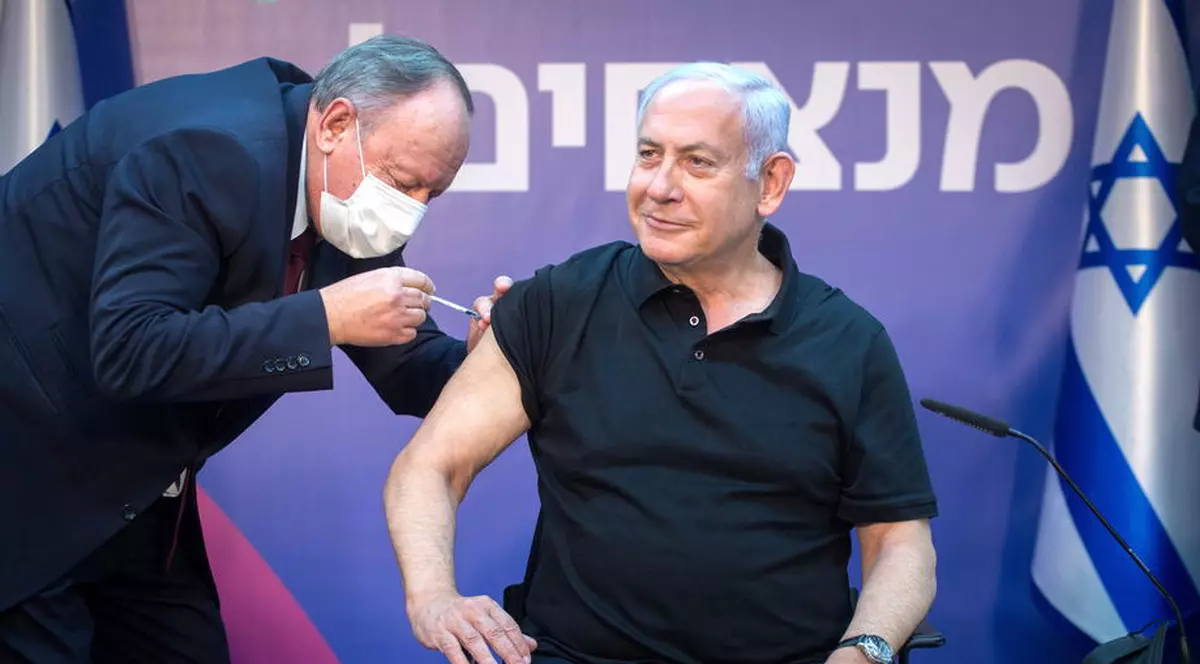 Premierul Israelului a fost imunizat cu a doua doză de vaccin anti-COVID﻿