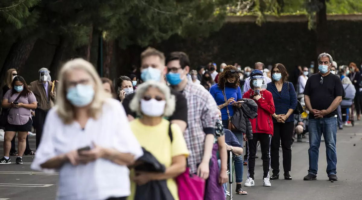 OMS anunță câte persoane din lume au primit vaccinul anti-COVID-19 până acum